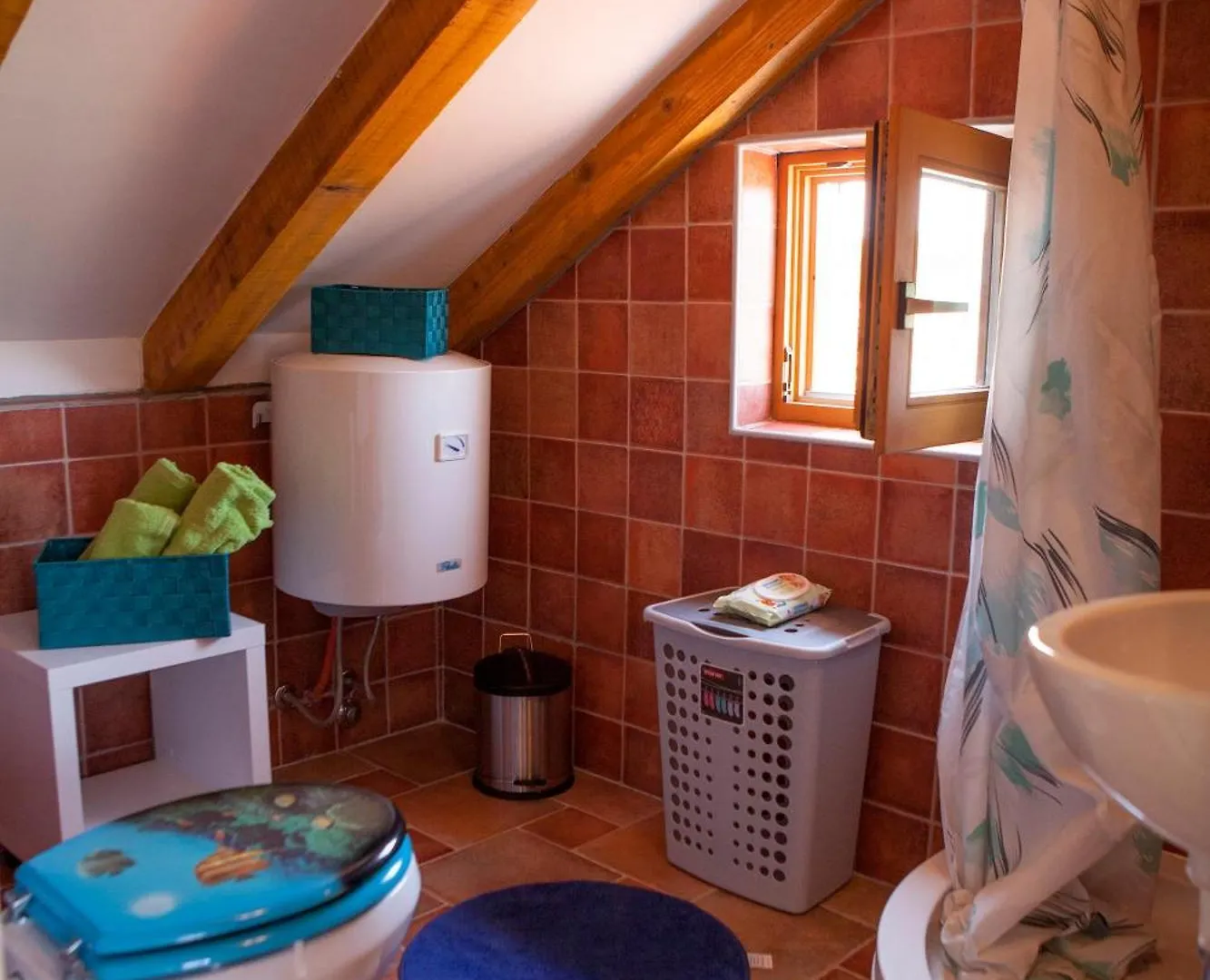 Apartments Astalavista Donji Okrug  Croatia