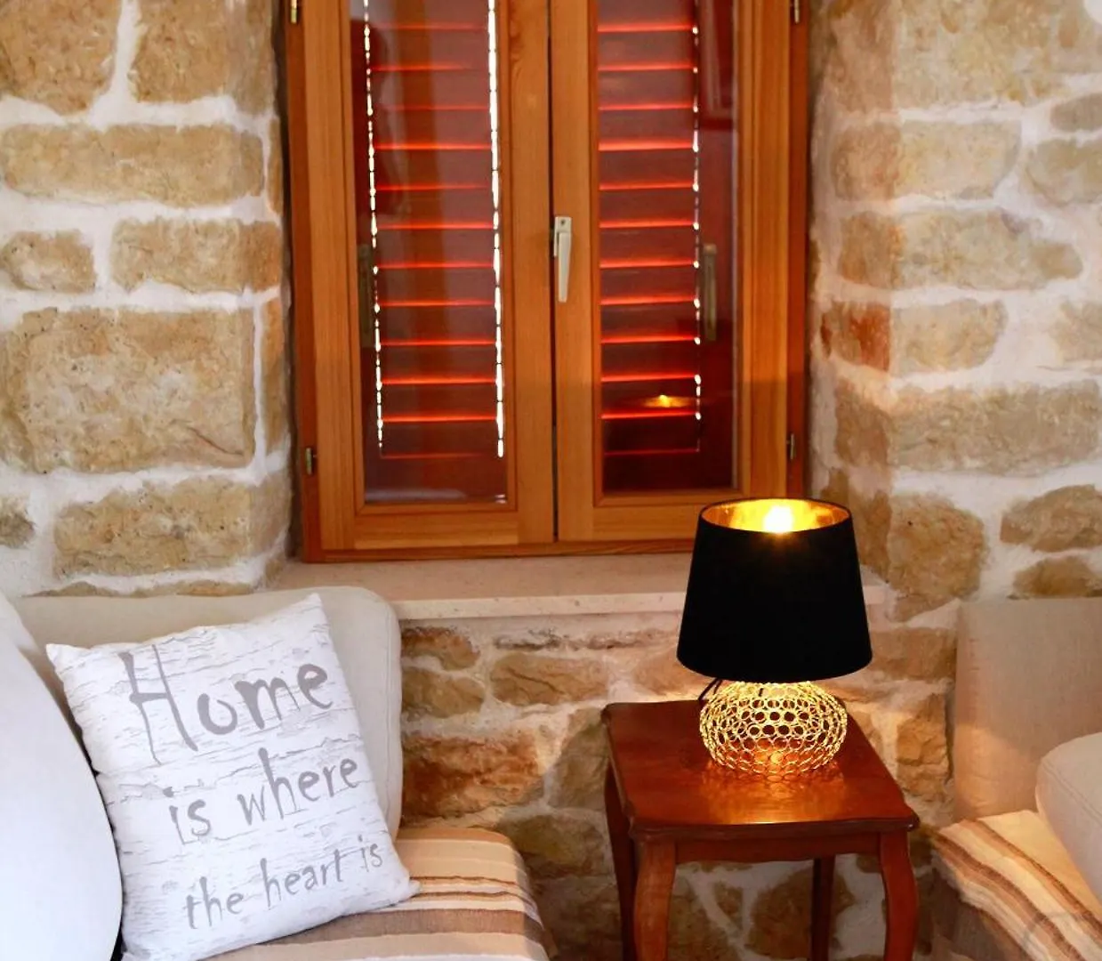 Apartments Astalavista Donji Okrug  Croatia