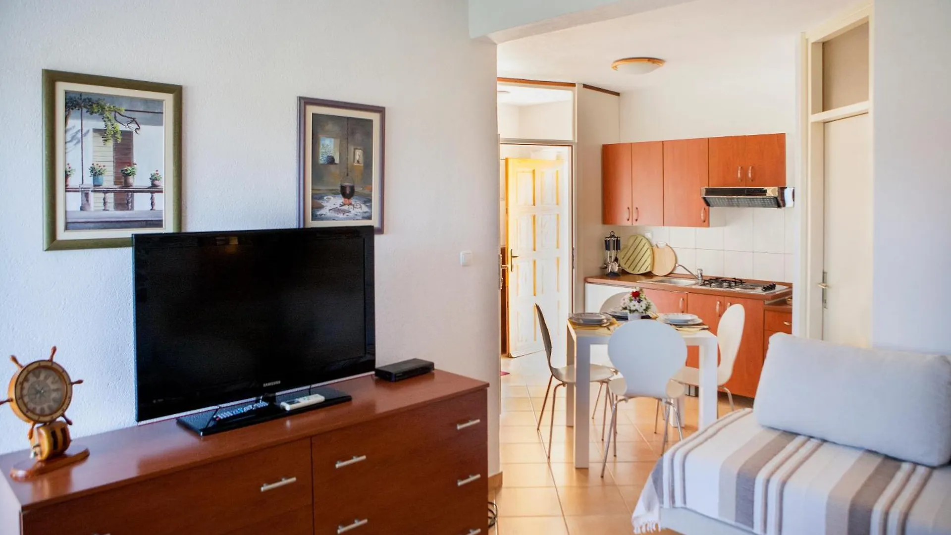 Apartments Astalavista Donji Okrug   Donji Okrug (Ciovo)