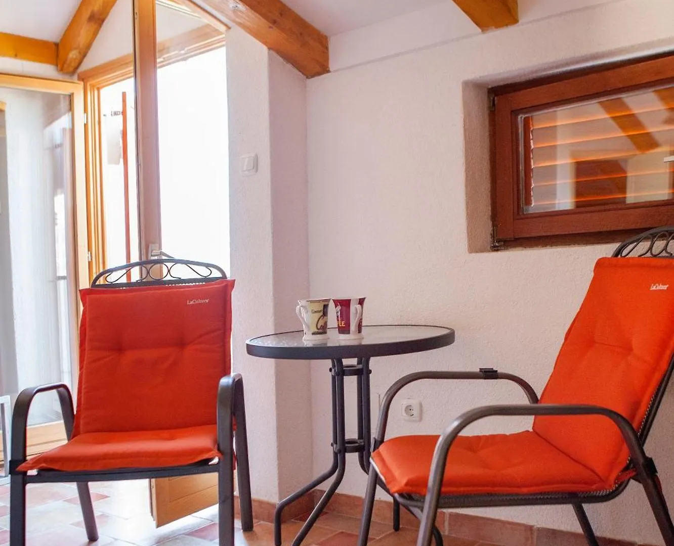Apartments Astalavista Donji Okrug
